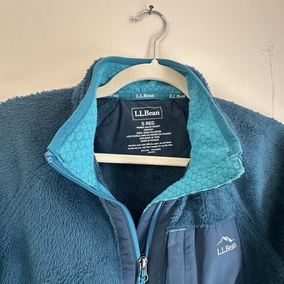 LL Bean Women Blue Fuzzy Soft Full Zip Jacket 509307 Adult Chest Pocket sz S - Picture 2 of 4